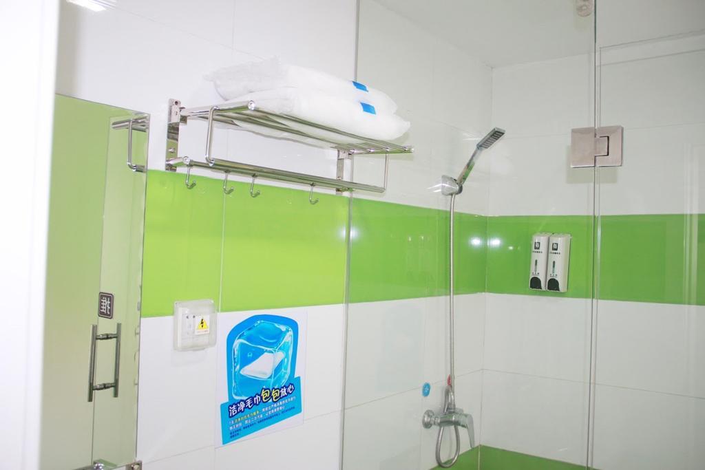 7Days Inn Jiangmen Peng Jiang Qiao North Eksteriør billede